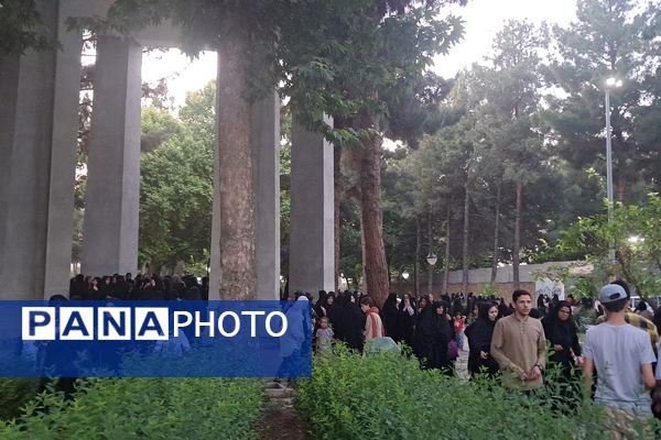 مراسم دعای عرفه درجوار شهدای گمنام پارک وحدت شهرستان آشخانه