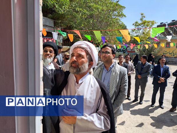 آیین بازگشایی مدارس و افتتاح نماز خانه، در آموزشگاه تکتم باخرز