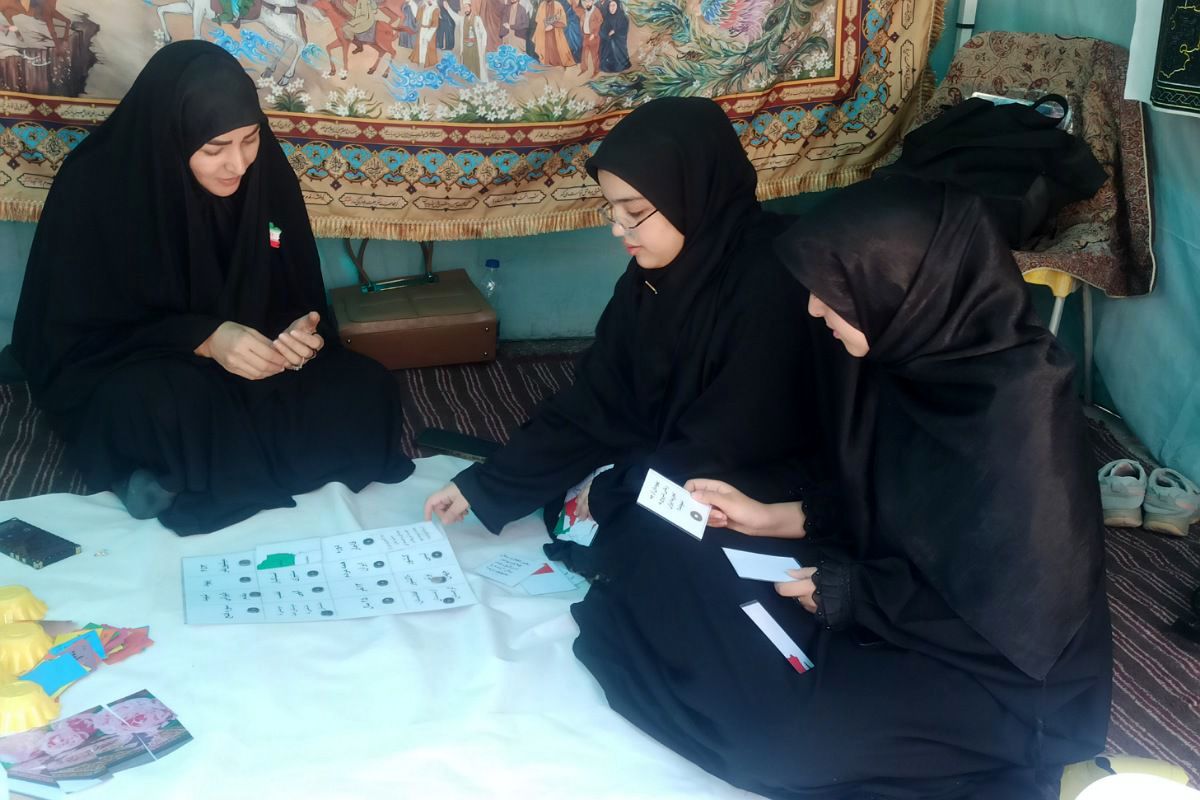 حضور کودکان و نوجوانان در راهپیمایی جاماندگان اربعین حسینی