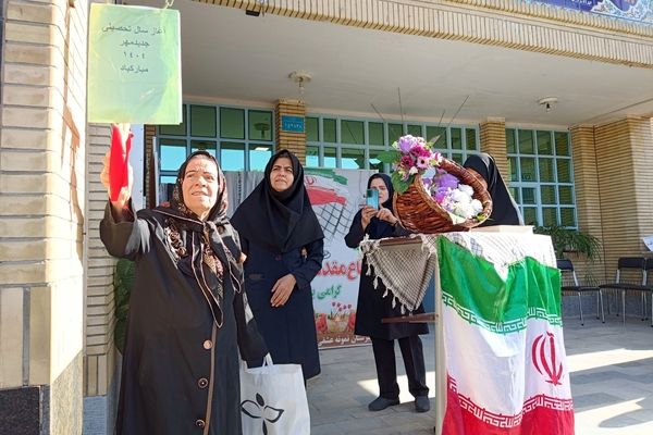 آغاز سال تحصیلی در مدرسه عشقی‌فرد همزمان با هفته دفاع مقدس