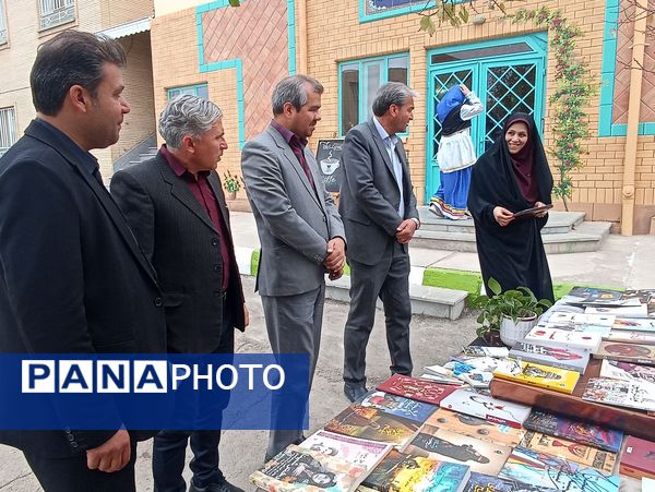 افتتاحیه کافه کتاب و سالن مطالعه در دبیرستان وکیلی۹