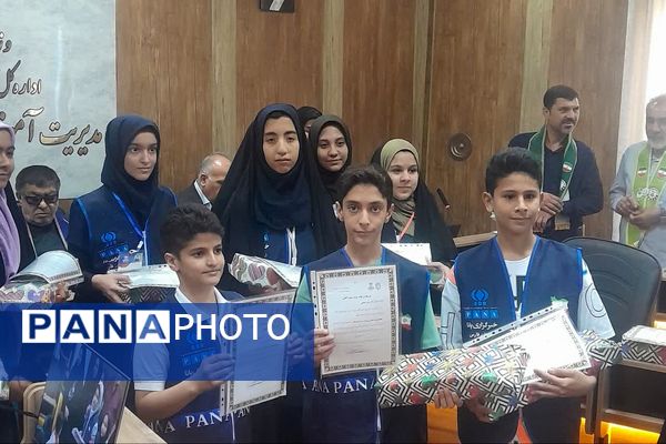 نشست صمیمی مدیر و معاون پرورشی ناحیه 4 شیراز با مربیان، پیشتازان و خبرنگاران پانا