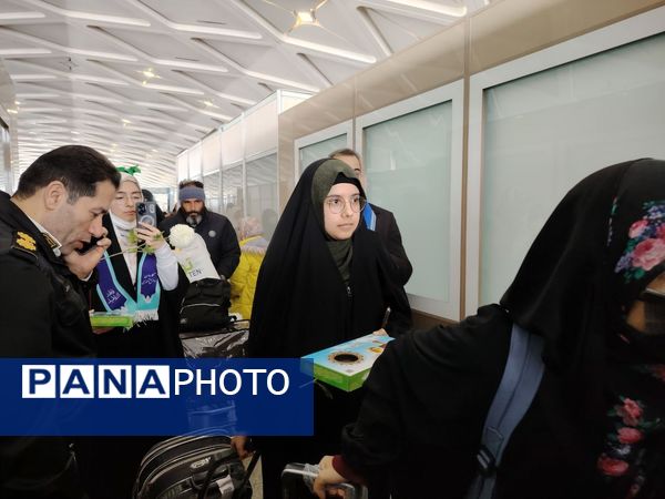 بازگشت کاروان‌های دانش‌آموزی حج عمره از ۶ استان کشور از ایستگا ه پروازی مشهد