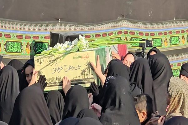 بی‌نام، اما بی‌نشان نیستند