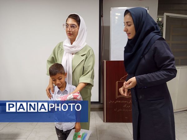 مسابقه نقاشی به‌مناسبت هفته جوانی در حاجی‌‌‌‌آباد