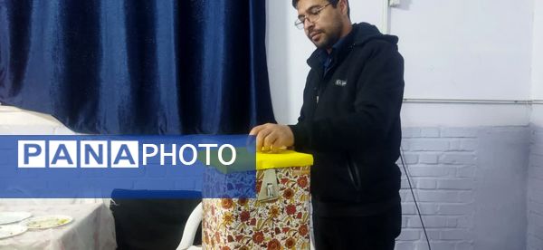 جشنواره تغذیه سالم و سلامت در دبستان پسرانه فضیلت کاشمر