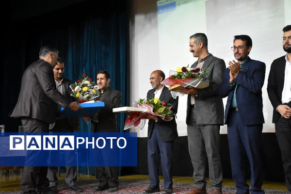 تجلیل از پیشکسوتان عرصه آزمایشگاه در یزد