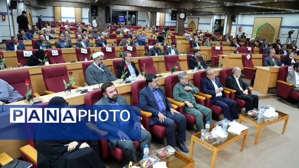 مراسم بزرگداشت استاندار شهید پرواز اردیبهشت در قم