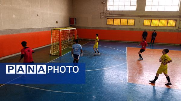رقابت پرشور فوتسال مدارس ملکان با حضور ۸ تیم