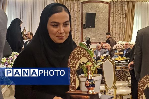 مراسم بزرگداشت مقام معلّم در تالار شباهنگ شهرستان شهریار