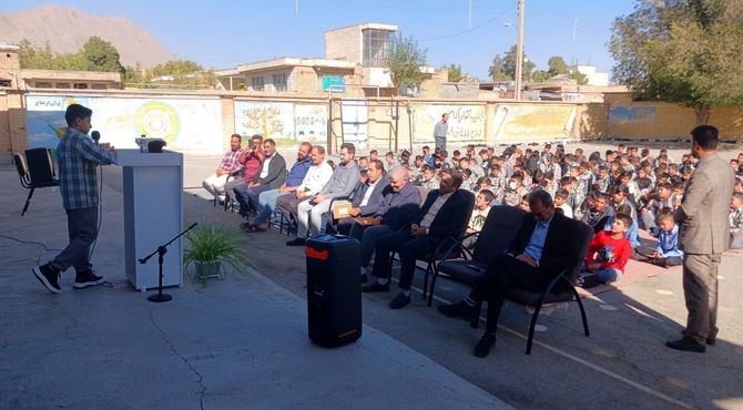 جشن آغاز سال تحصیلی در دبیرستان نمونه دولتی شهید حاج قاسم سلیمانی بن 