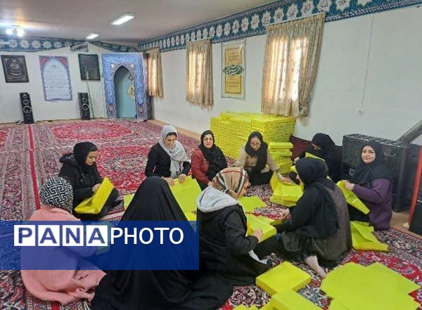 اهدای ۶۰۰ پک لوازم التحریر برای دانش‌آموزان کم برخوردار
