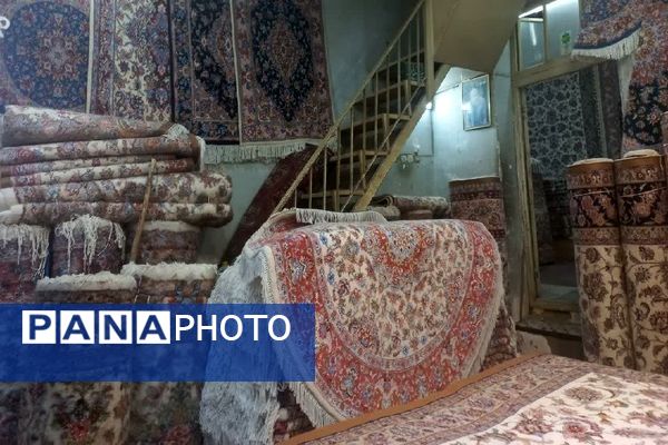بازدید از بازار قدیمی فرش مشهد به‌مناسبت روز ملی فرش
