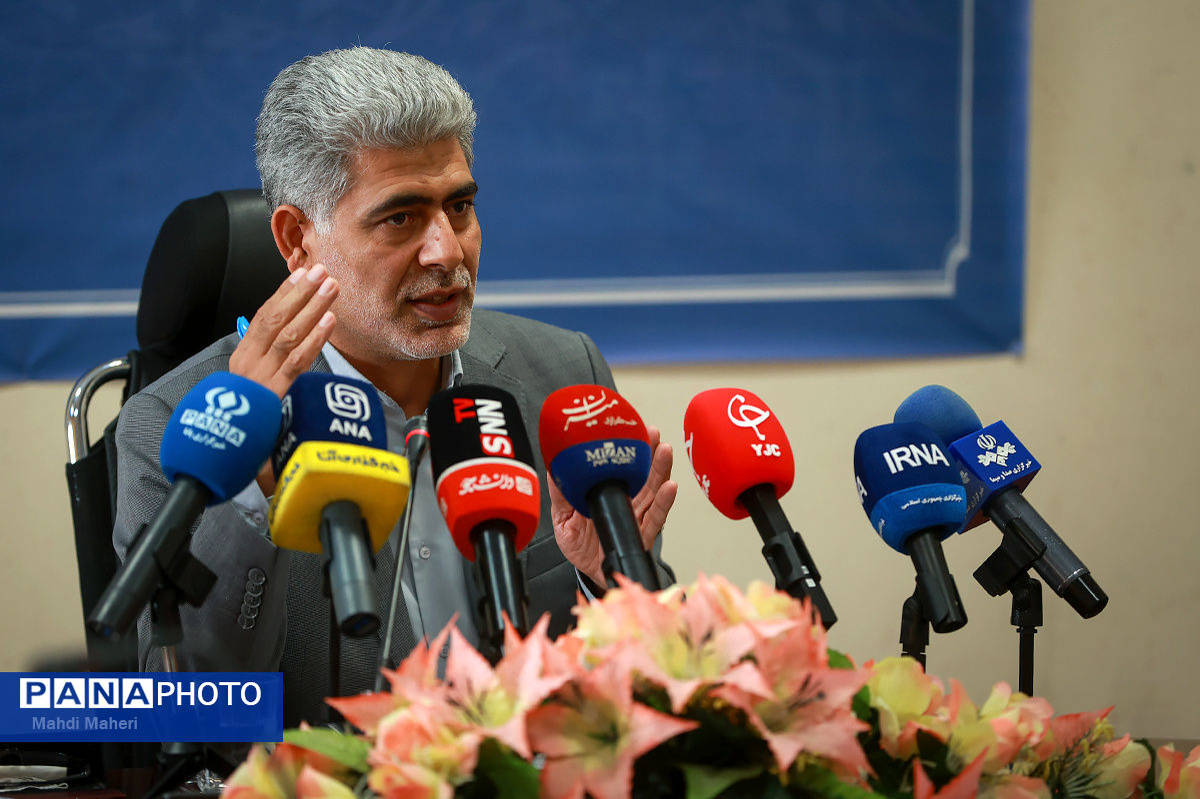 گزارش آموزشوپرورش از نتایج امتحانات نهایی خرداد 1404؛ از افزایش نمره دانشآموزان در رشته ریاضی تا بهبود عملکرد 4 استان محروم در پایه دوازدهم