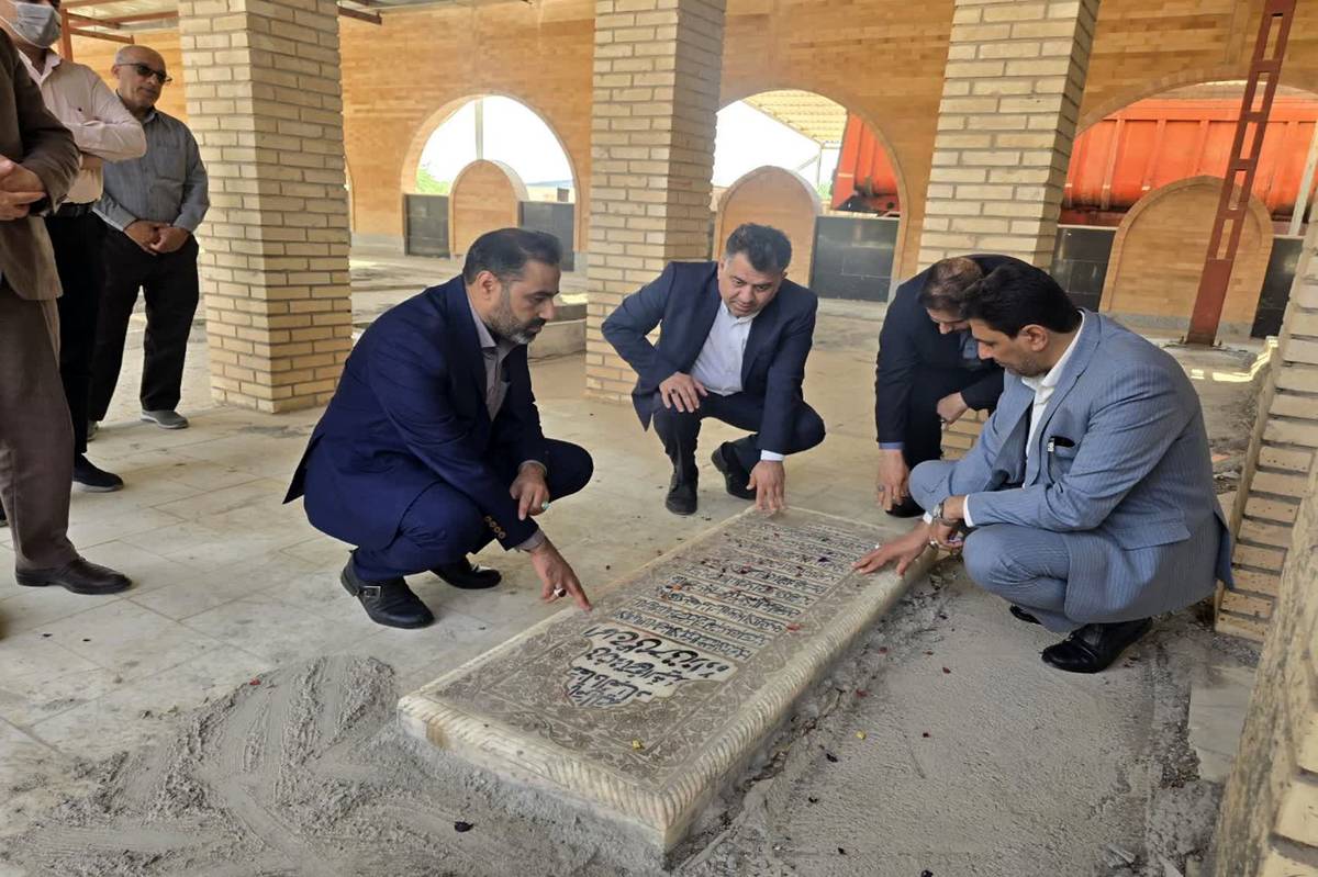 پیگیری مدیرکل بنیاد شهید خوزستان برای اتمام بهسازی گلزار شهدای شادگان تا پایان سال
