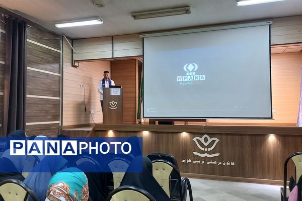 برگزاری جلسه توانمندسازی دانشآموزخبرنگارانپانا اسلامشهر