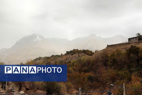 اولین باران پاییزی قابی شفاف از پاییز  رنگارنگ را در شهر زیبای بار رقم زد