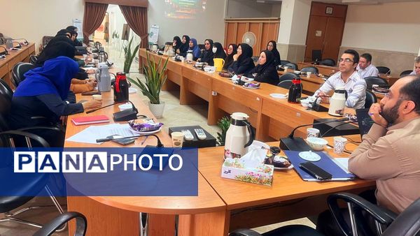 سلسله کارگاه‌های آموزشی دوره تربیت مدرس اقدام پژوهی ویژه مدرسان استانی خراسان رضوی
