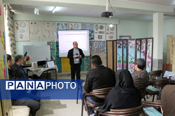 اولین جلسه رابطین تحقیق و پژوهش در پژوهش‌سرای هسته‌ای فیروزکوه 