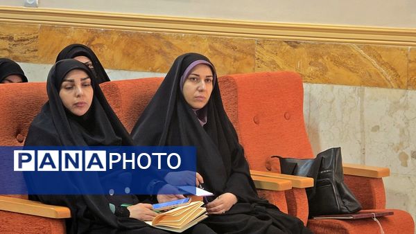 برگزاری تبیین و تشریح برنامه‌های فعالیت فراگیر پرورشی در نظرآباد