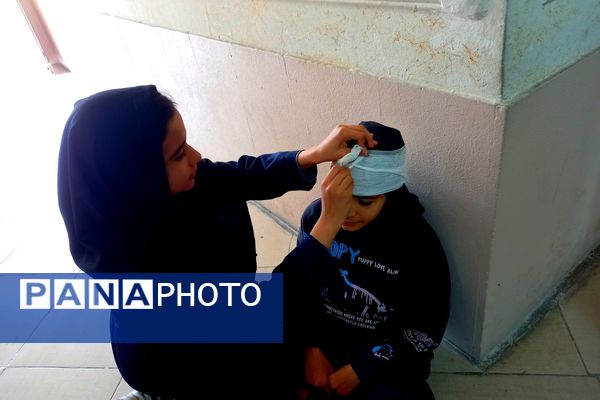مانور زلزله در دبیرستانه دخترانه شاهد فیض ناحیه 3 شیراز