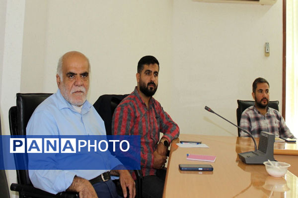 جلسه هم‌اندیشی اتحادیه انجمن‌های اسلامی دانش‌آموزان و سازمان دانش‌آموزی استان بوشهر