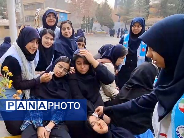 مانور زلزله در مدرسه مصلی نژاد ناحیه 6