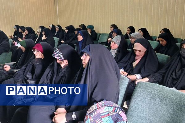 هوش مصنوعی می‌تواند آینده تولید محتوا و اعتماد عمومی به رسانه‌ها را متحول کند