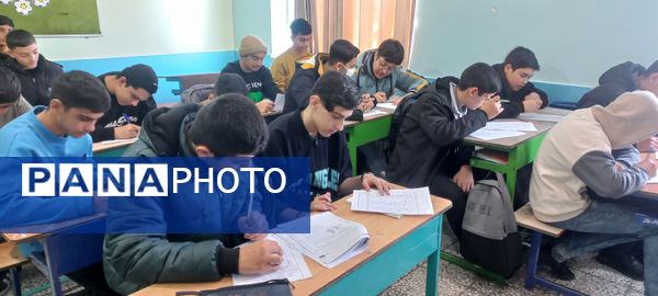 برگزاری آزمون سنجش دستاوردهای یادگیری در مدارس متوسط اول ملارد 