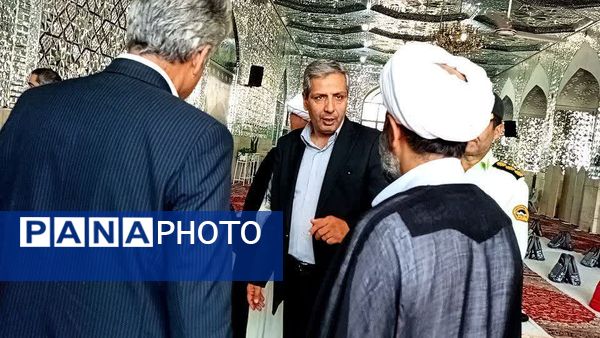 رزمایش مهر تحصیلی؛ اهدا ۲۰۰ بسته لوازم التحریر به دانش آموزان نیازمند