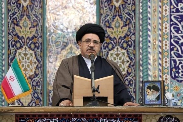 هوشیاری و تقوا، کلید مقابله با تهدیدات دشمنان