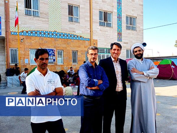 اردو درون مدرسه ای دبیرستان میثاق 