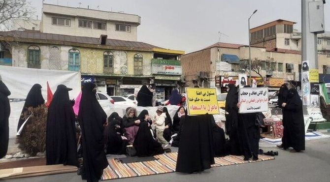برخورد قاطع پلیس با تحصن غیرقانونی مقابل مجلس و پایان ۴۰ روز تجمع بدون مجوز 