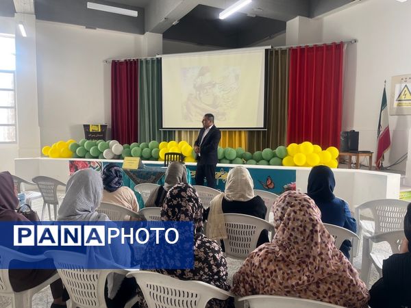 جلسه اولیا و مربیان پایه سوم در دبستان شهید تندگویان