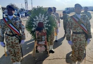 نماز جمعه‌ شیراز به عطر شهید "حمید رضایی" معطر شد