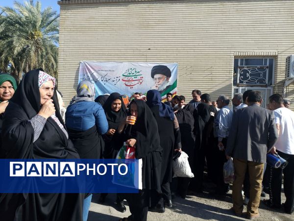 برگزاری مراسم نماز عید سعید فطر در حاجی‌‌آباد