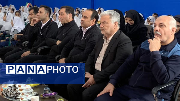 المپیاد درونمدرسهای و جشن پویایی و نشاط در دبستان دخترانه حاج شکرالله فرقدانی اصفهان