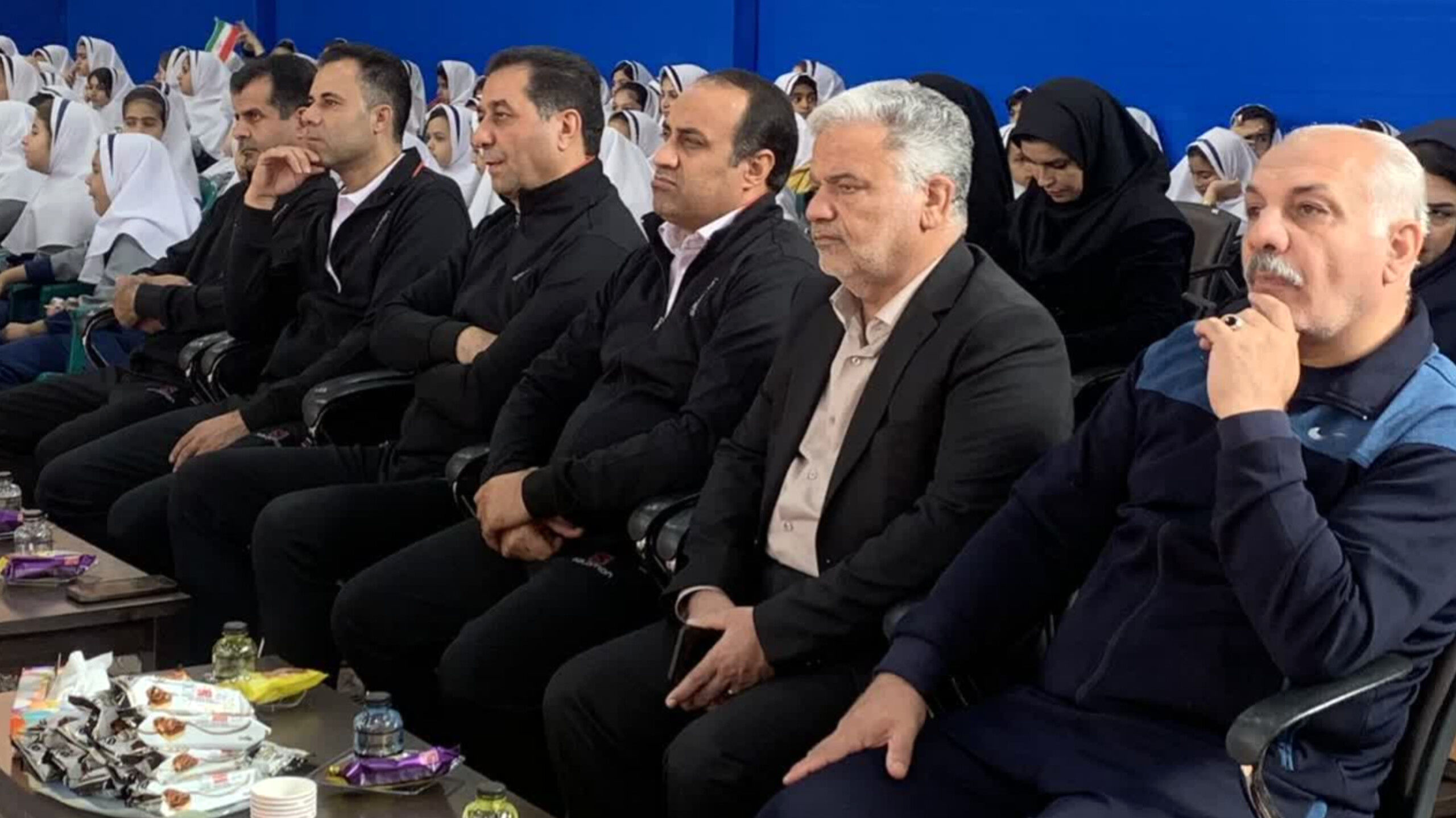 المپیاد درونمدرسهای و جشن پویایی و نشاط در دبستان دخترانه حاج شکرالله فرقدانی اصفهان