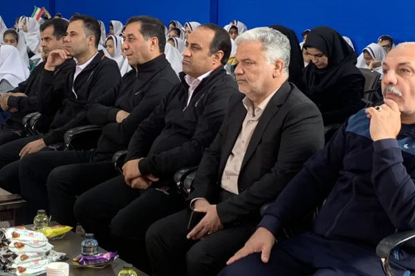 المپیاد درون‌مدرسه‌ای و جشن پویایی و نشاط در دبستان دخترانه حاج شکرالله فرقدانی اصفهان