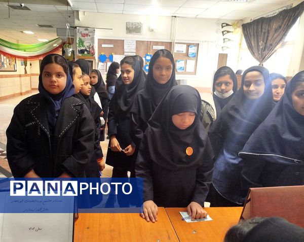 برگزاری انتخابات شورای دانش آموزی در کاشمر