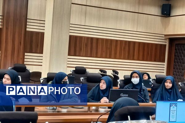 انتخابات شورای دانش آموزی منطقه‌ای با حضور معاون پرورشی و تربیت بدنی ناحیه دو شهرری 