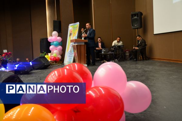 گرامیداشت روز معلم با حضور معاون وزیر در لردگان