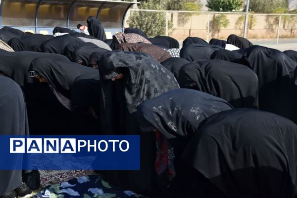 یک درس توحیدی، با نماز باران 