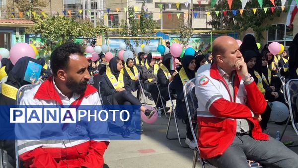 آیین متمرکز استانی جشن عاطفه‌ها‌ در دبیرستان فرزانگان یک ناحیه یک کرج 