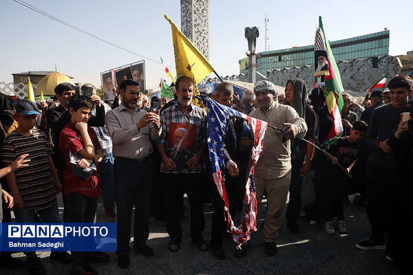 تجمع محکومیت ترور سید حسن نصرالله و قدردانی از عملیات وعده صادق ۲ در میدان امام حسین(ع)