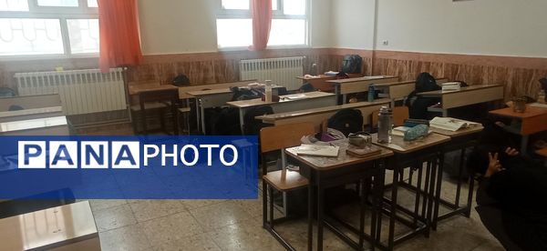 مانور سراسری زلزله و ایمنی در دبیرستان گلشن آزادی 