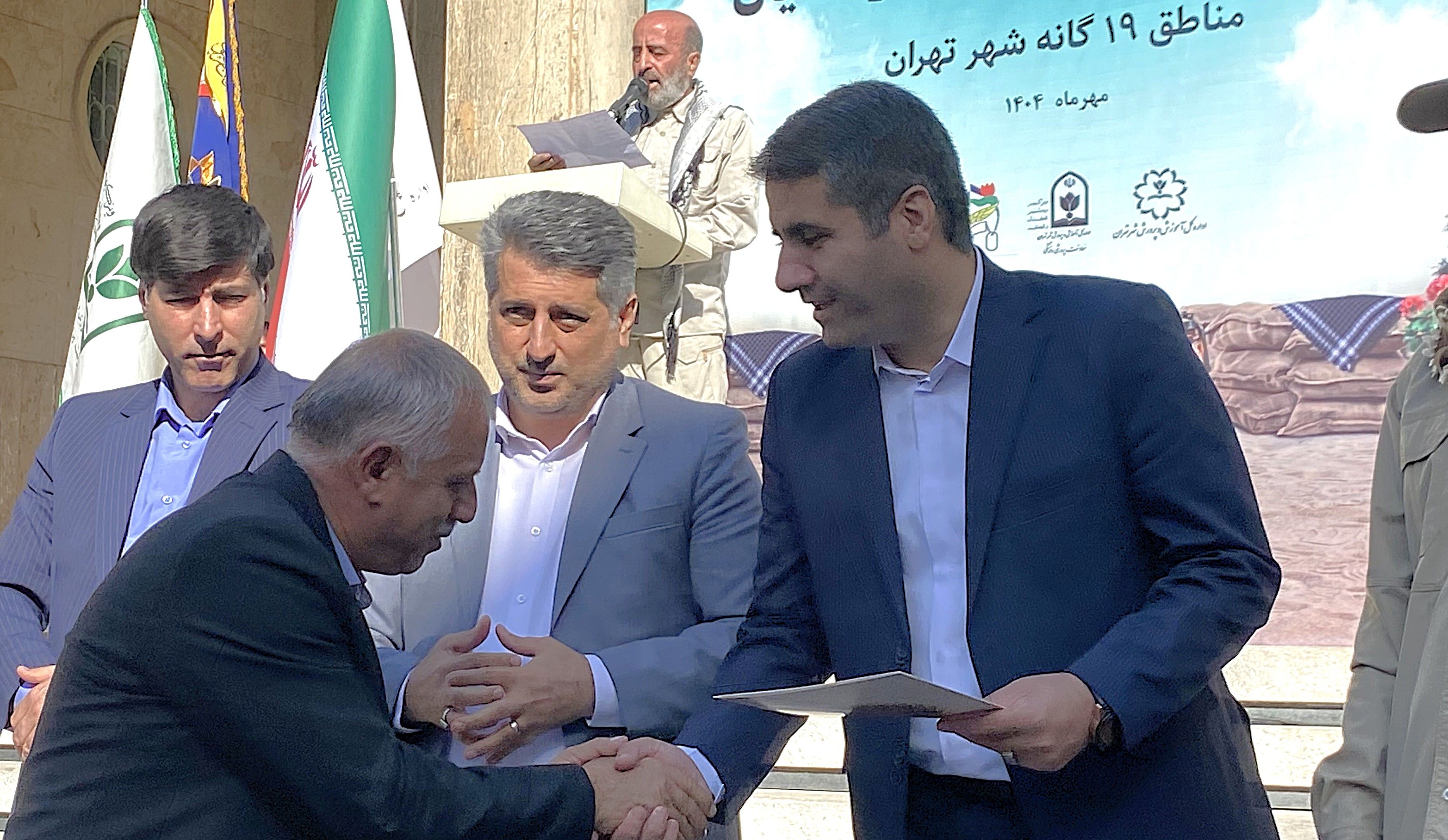 برگزاری صبحگاه مشترک بسیج فرهنگیان به مناسبت هفته دفاع مقدس