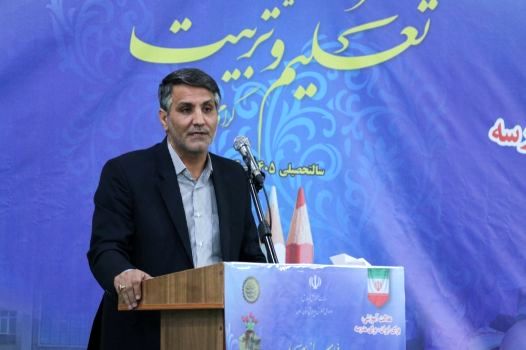 مدرسه باید کانون خلق آینده و همراه با تحولات پرشتاب جهان باشد