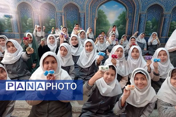جشن بلوغ در دبستان شاهد فاطمه زهرا (س)
