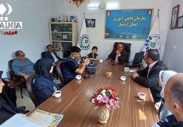 آیین تجلیل از دانش آموز خبرنگاران فعال پانا دراستان اردبیل